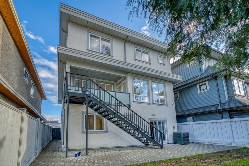 4471 Windjammer Drive, Richmond, V7E 4L7 | Image 3