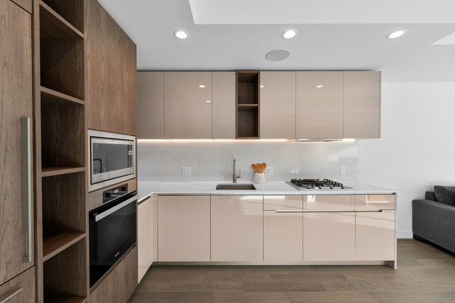 213 - 6833 Pearson Way