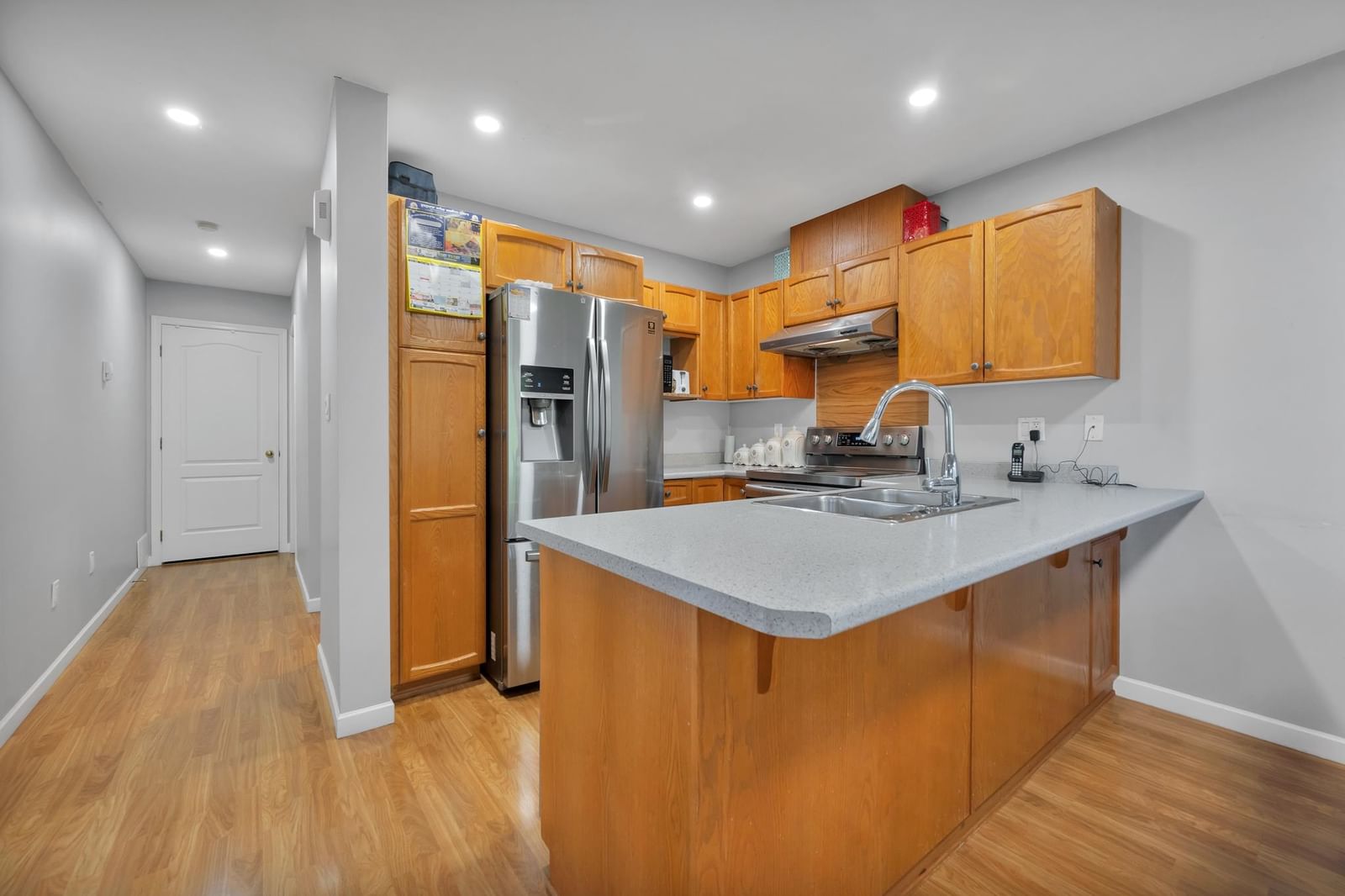 Listing Image 14