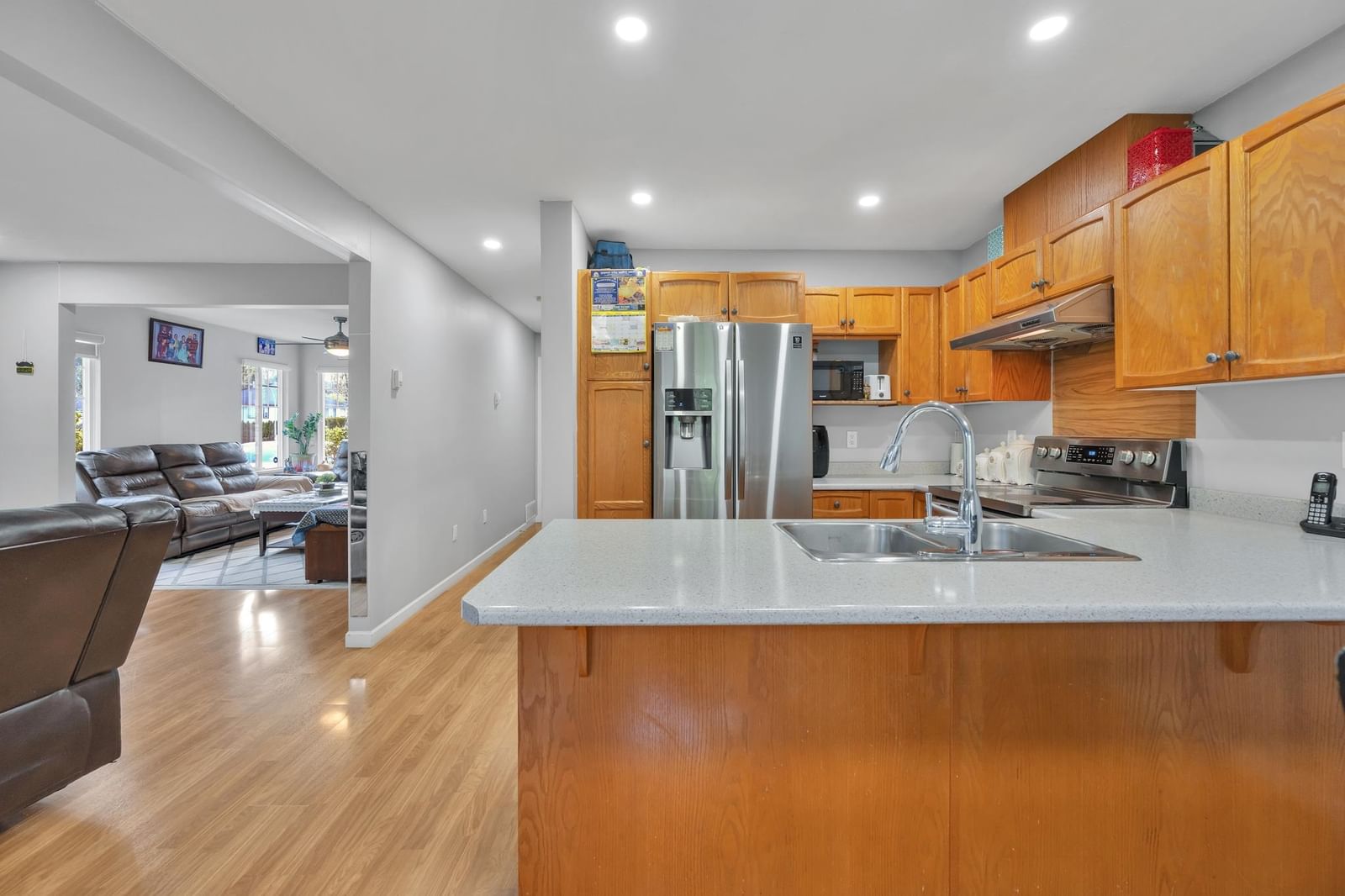 Listing Image 15