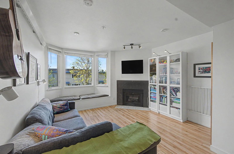 130 Lakewood Drive, Vancouver, British Columbia