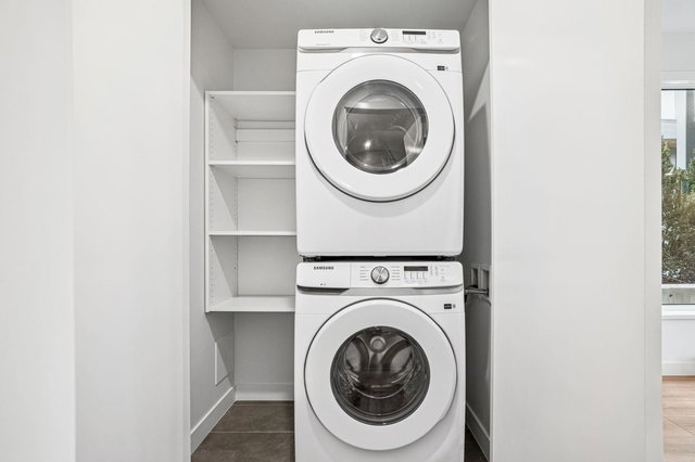 115 - 921 Grant Street