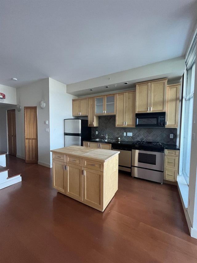 314 - 2515 Ontario Street