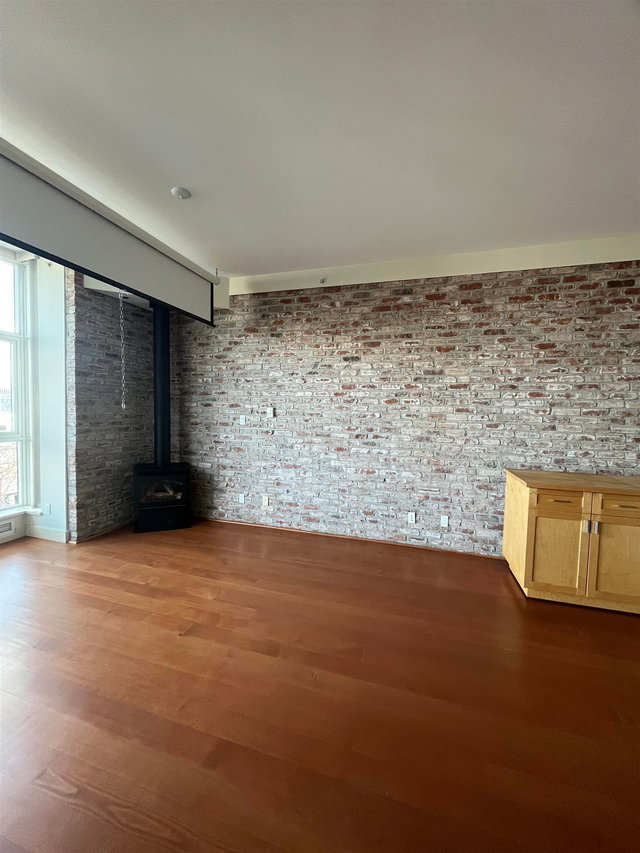 314 - 2515 Ontario Street