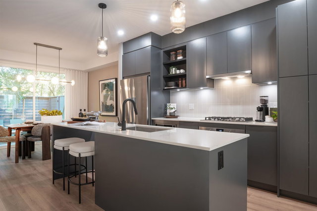 131 - 921 Grant Street