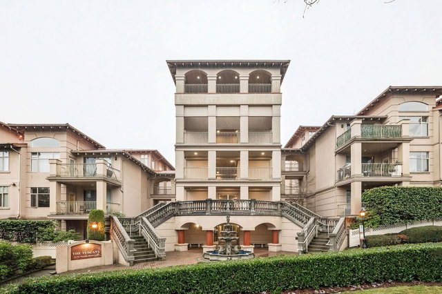 208 - 3176 Plateau Boulevard