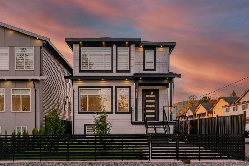 1527 Manning Avenue, Port Coquitlam, V3B 1K6 | Image 2