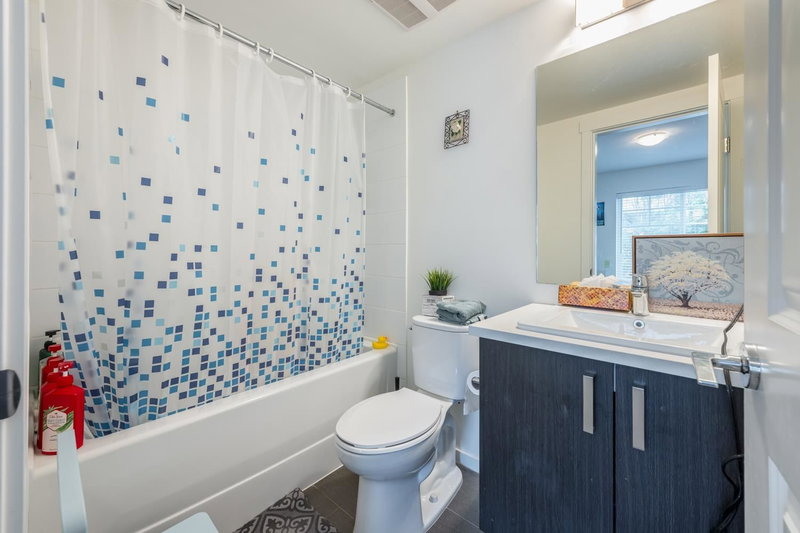 40 - 15489 99a Avenue, Surrey, V3R 0G9 | Image 3