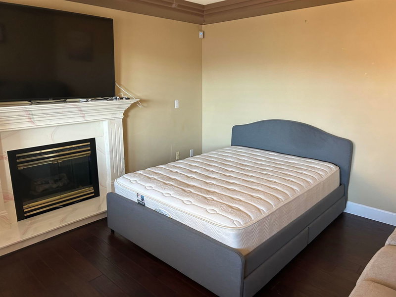 Ground Level - 5510 Rumble St., Burnaby, V5J 2C1 | Image 2