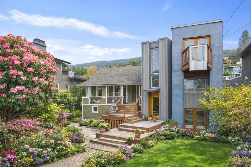 2433 Mathers Avenue, West Vancouver, British Columbia