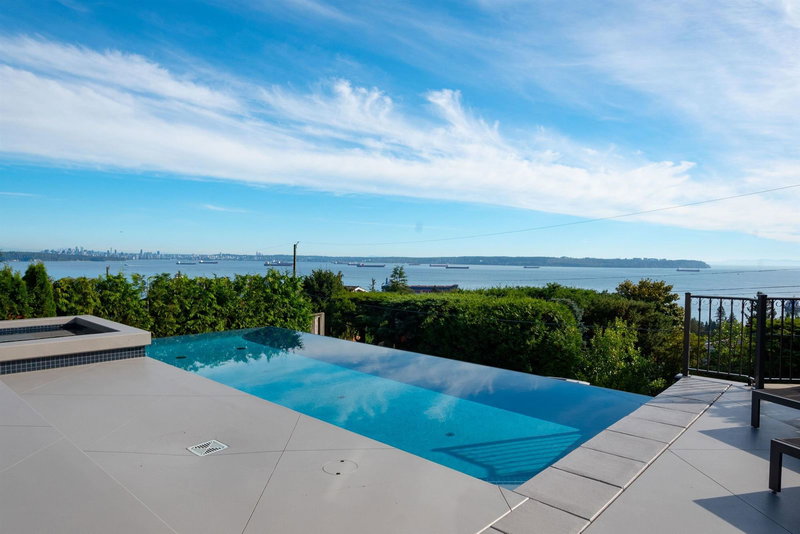 4135 Burkehill Place, West Vancouver, British Columbia
