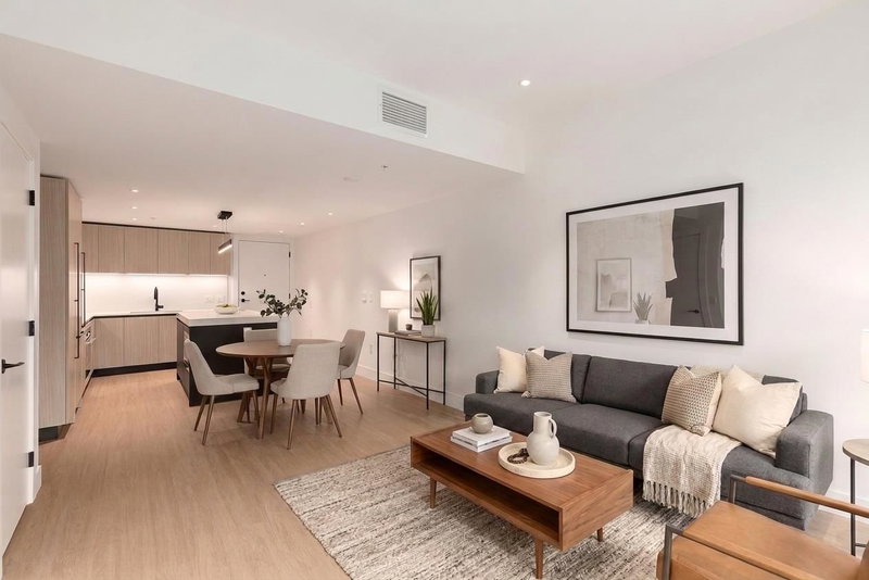 2235 Broadway E #110, Vancouver, British Columbia