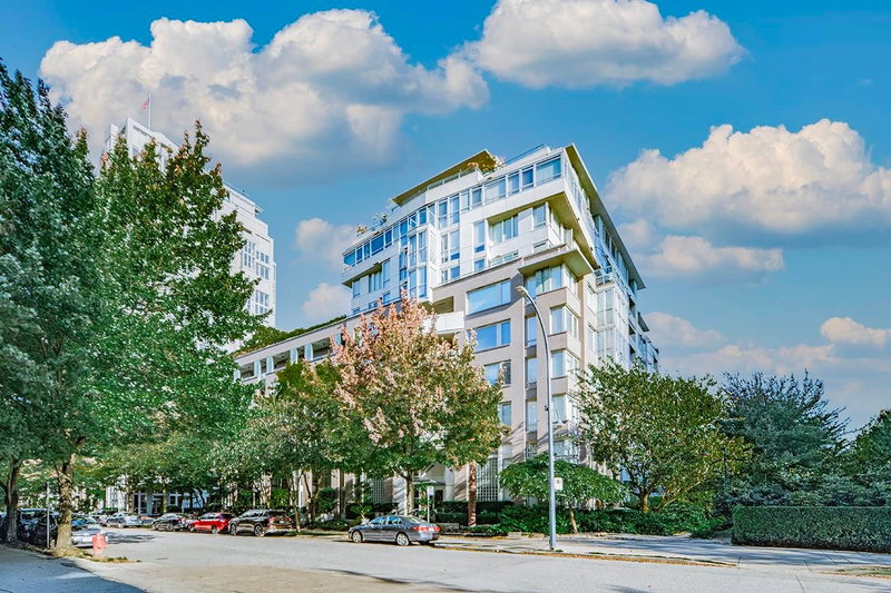 1288 Marinaside Crescent #PH1003, Vancouver, British Columbia