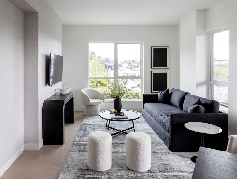 111/211 - 422 3rd Street, North Vancouver, V7L 1G2 | Image 2