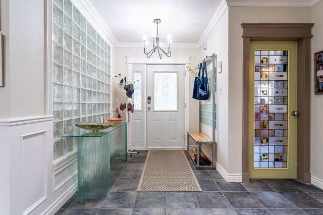 5823 Highfield Drive