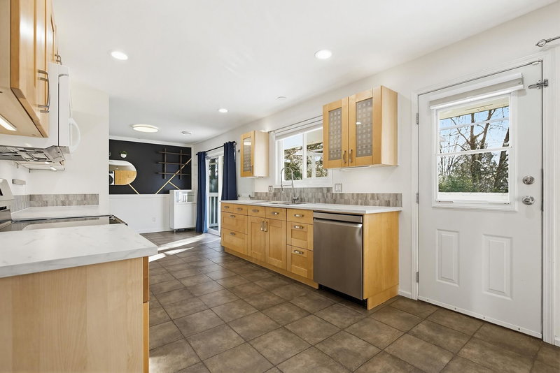 33394 Heather Avenue, Mission, V2V 4R3 | Image 2