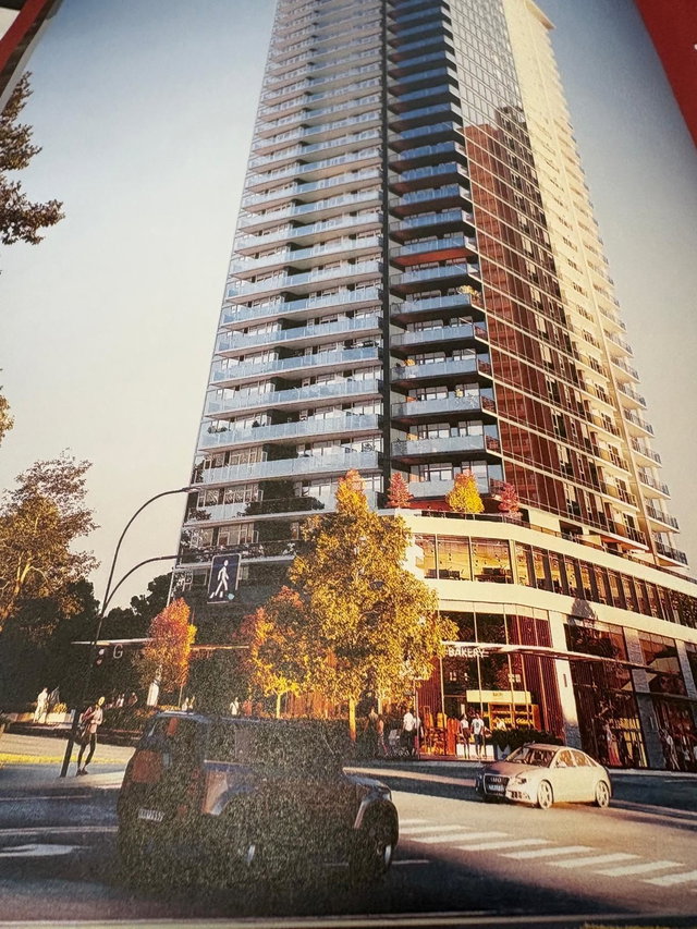 1111 - 13738 Central Avenue