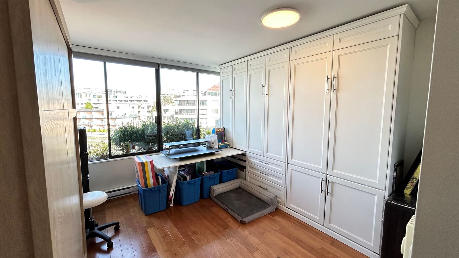 Listing Image 21
