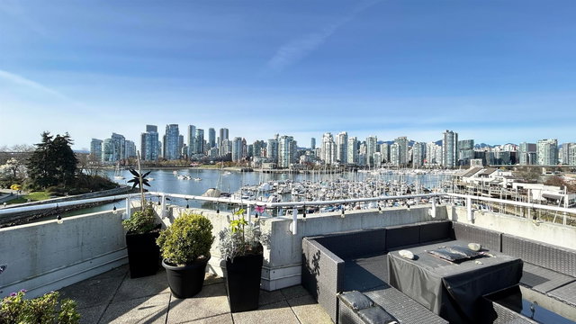 315 - 674 Leg In Boot Square