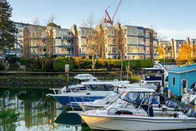 302 - 1502 Island Park Walk | Vancouver | Image