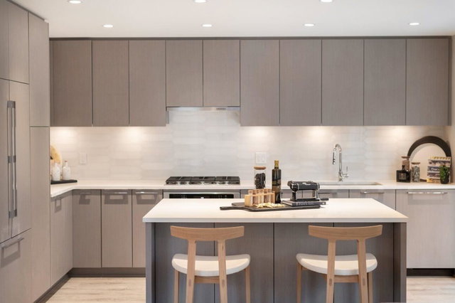 154 - 1330 Wellon Street