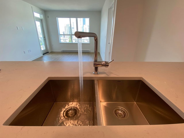 604 - 723 Grover Avenue