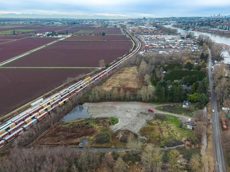 17260 River Road, Richmond, V6V 1L9 | Image 2