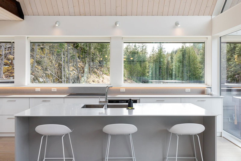 9111 Riverside Drive, Whistler, British Columbia