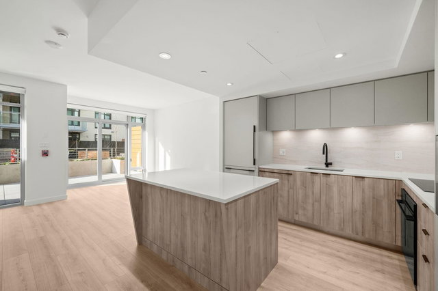 117 - 755 Harbourside Drive