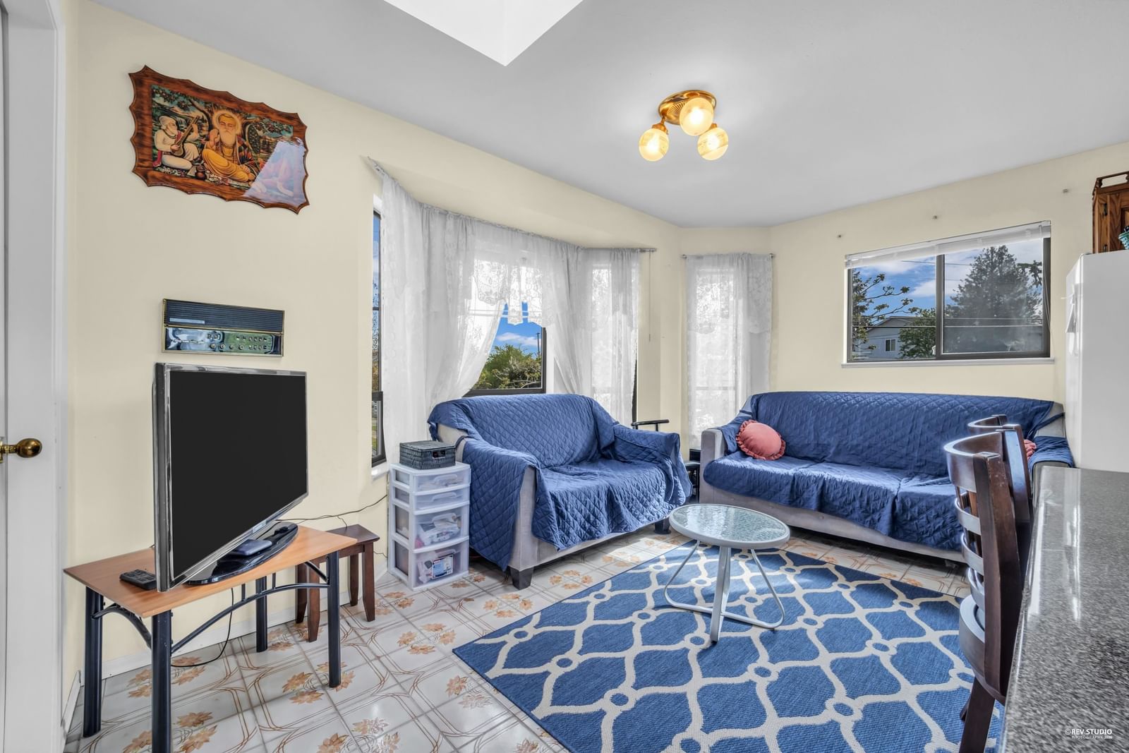 Listing Image 12