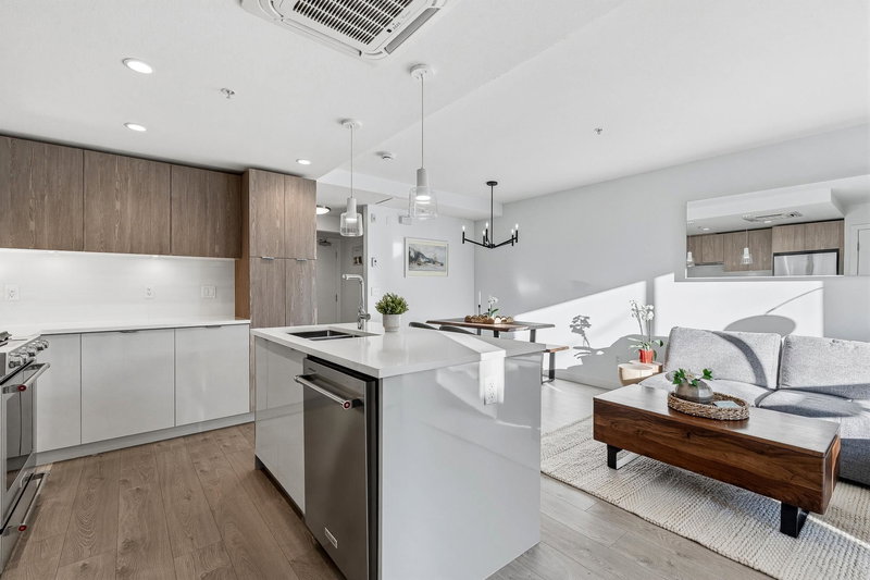 TH3 - 108 8th Street, North Vancouver, V7L 1Y9 | Image 2