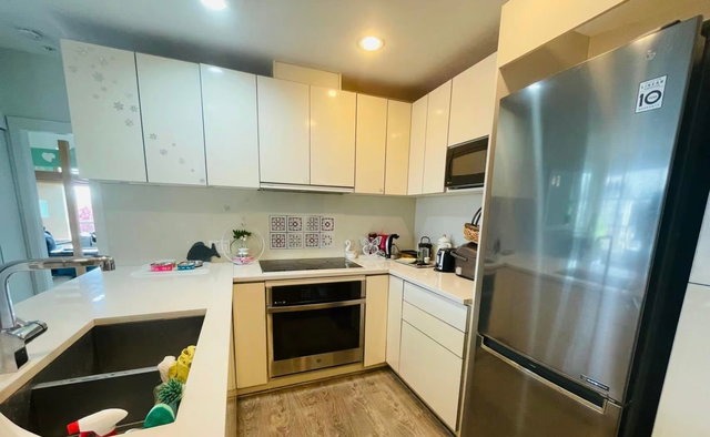 Up Unit - 5983 Gary Ave.