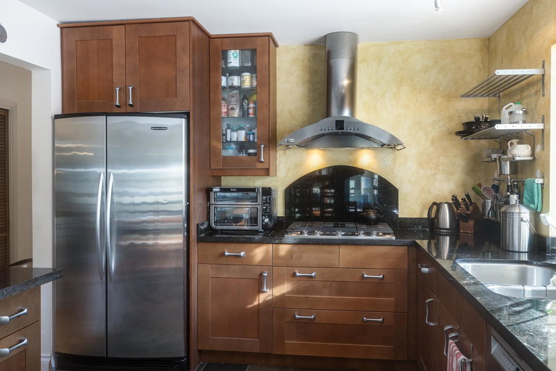 2041 Tompkins Crescent, North Vancouver, V7H 2C9 | Image 2