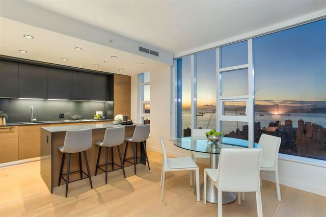 3802 - 1289 Hornby Street