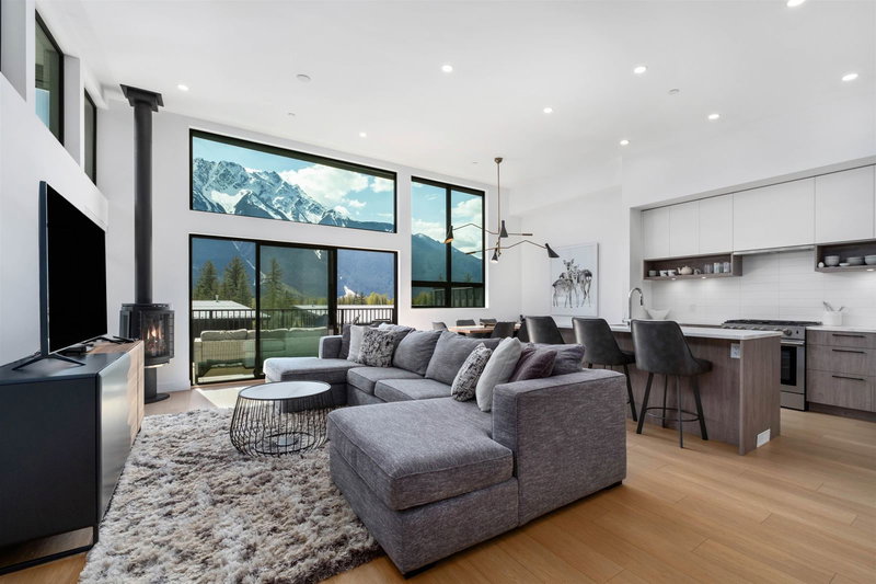 41 - 4000 Sunstone Way, Pemberton, V0N 2L3 | Image 3