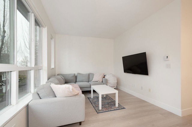 116 - 1460 Southview Street