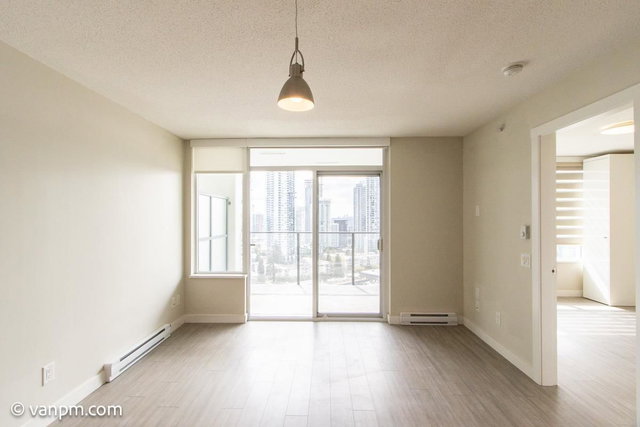 2101 - 570 Emerson Street