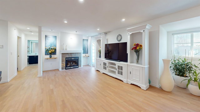 409 - 15621 Marine Drive