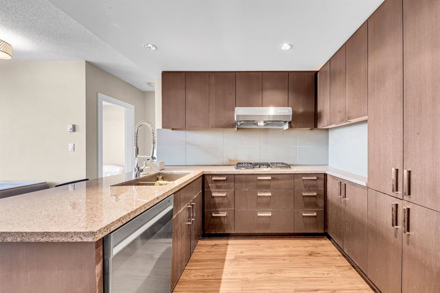 2809 - 1155 The High Street