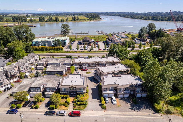 12 - 1872 Harbour Street