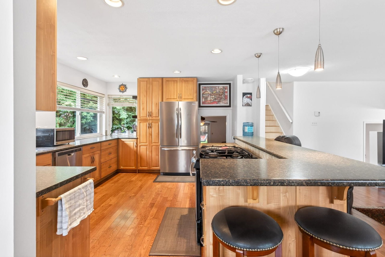 Listing Image 9