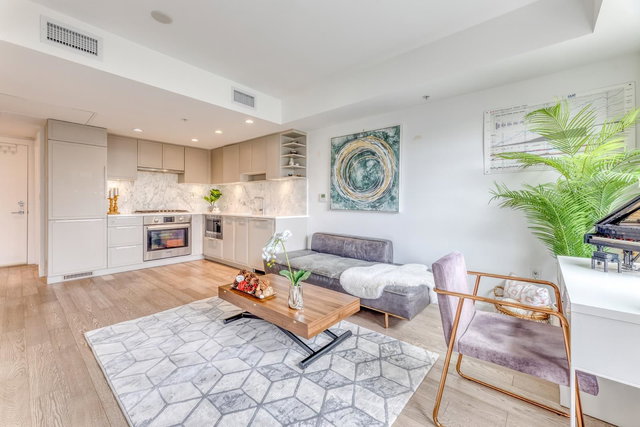 324 - 7828 Granville Street