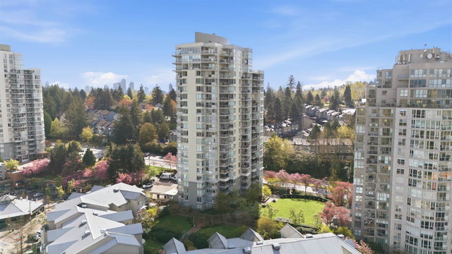906 - 235 Guildford Drive