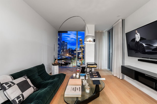 708 - 1568 Alberni Street