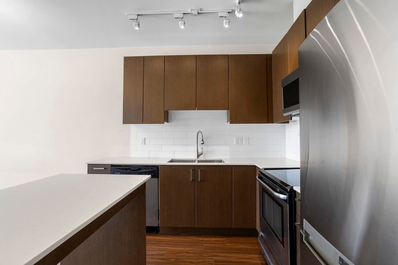 307 - 2351 Kelly Avenue, Port Coquitlam, V3C 0C6 | Image 3