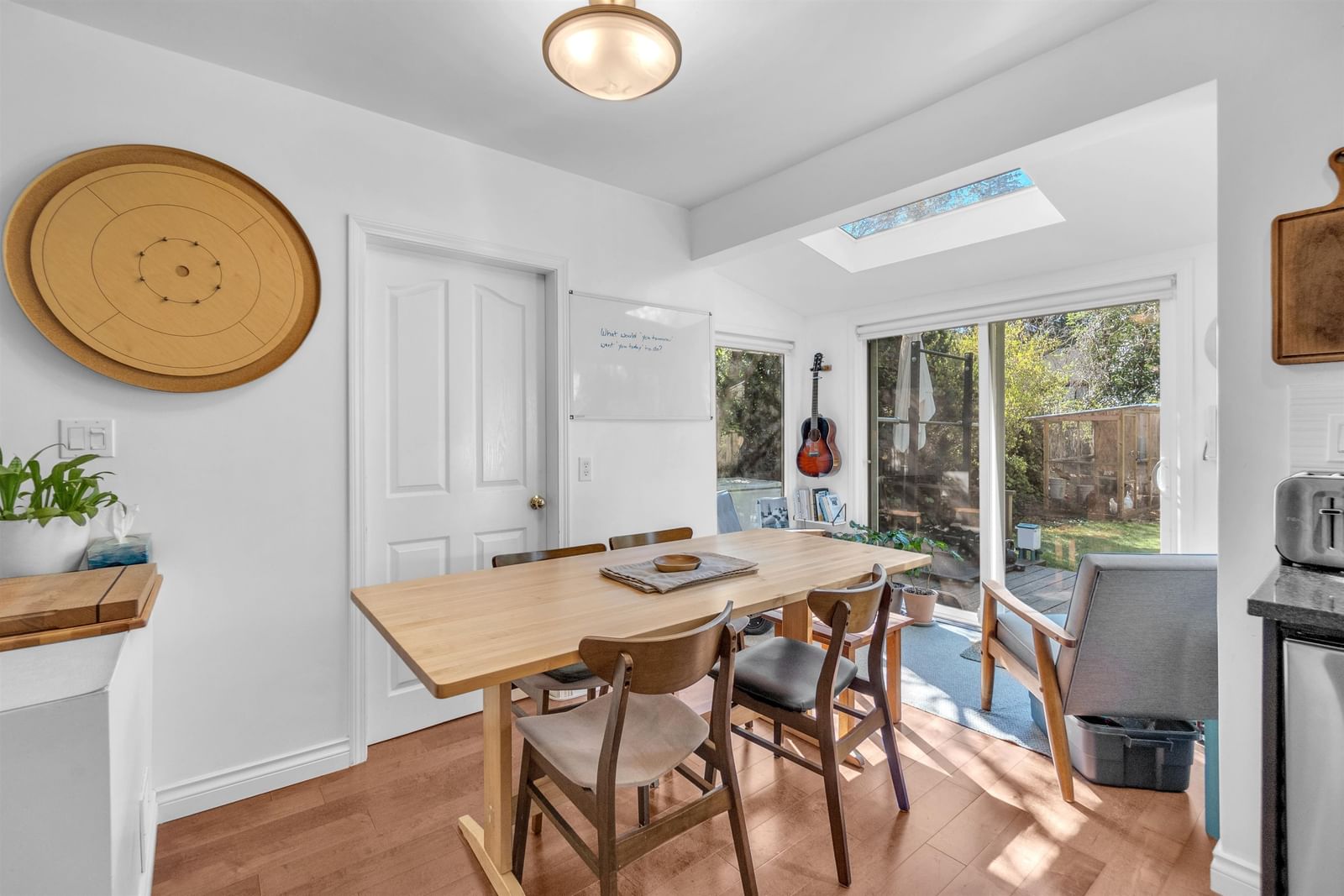 Listing Image 10