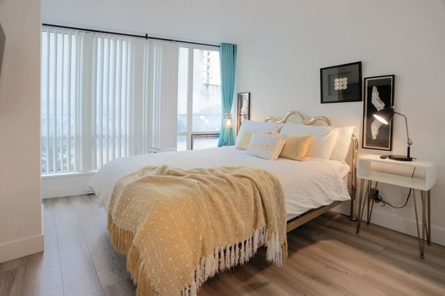 805 - 1166 Melville Street