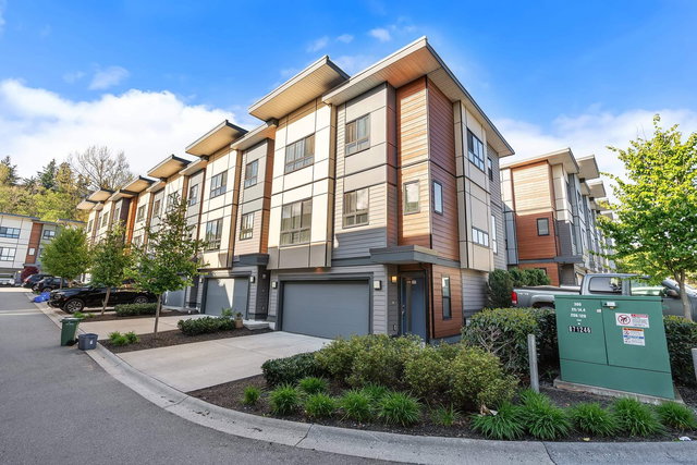 23 - 1938 Parallel Road