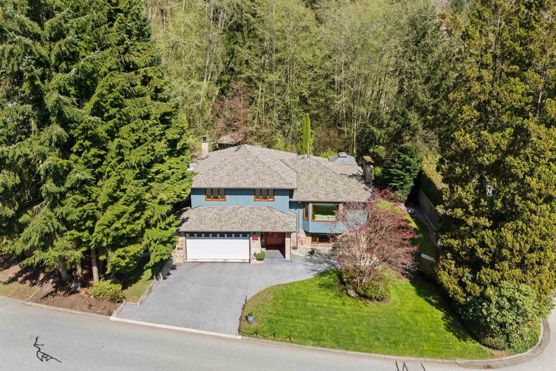 2760 Walpole Crescent, North Vancouver, British Columbia