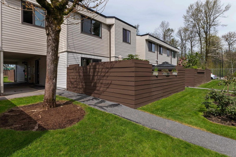 77 - 14129 104 Avenue, Surrey, V3T 1X6 | Image 2